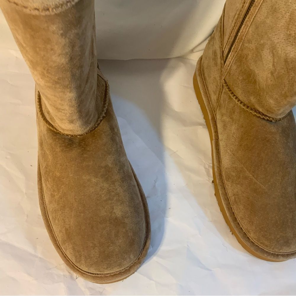 Lamo Tan Ankle Boots
